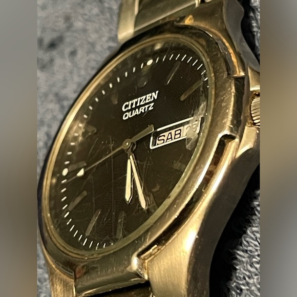 Seiko Watch Mens Quartz Two Tone Date dark blue minor scratches good condition - Picture 5 of 9